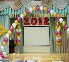 Украшение зала с колокольчиком