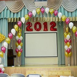 Украшение зала с колокольчиком