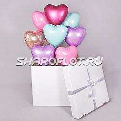 Коробка с шарами сердце