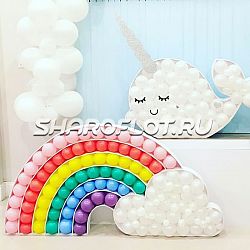 Радуга с тучкой из  шаров в технике "Аэромозаика"