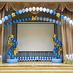 Украшение с гирляндой на выпускной