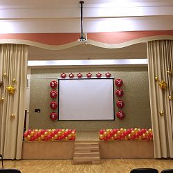 Оформление актового зала на выпускной