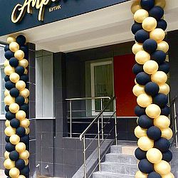 Гирлянда из шаров «Бежево-Черная»