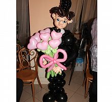 Фигура из шаров «Мужчина с цветами»