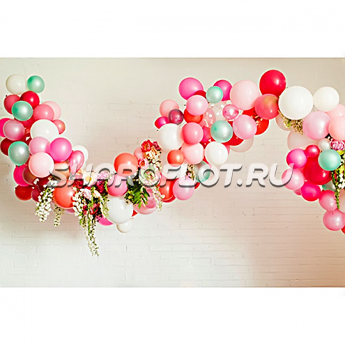 Разнокалиберная гирлянда "Изящный коктейль" Разнокалиберная гирлянда "Изящный коктейль"