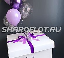 Коробка с шариками на Новый год