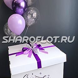 Коробка с шариками на Новый год