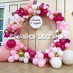 Фотозона в белорозовых тонах