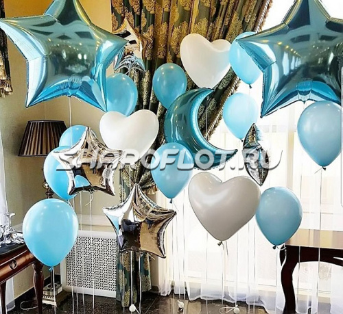 Украшение с большими звездами на выписку из роддома